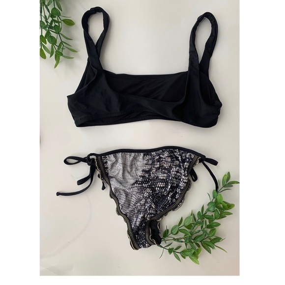 Two bathing suits! - Picture 2 of 6